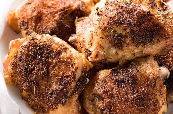 Master Crispy Baked Chicken Thighs: High Heat & Flavor Tips